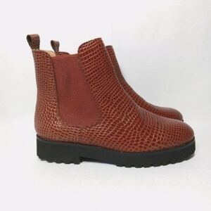 ANDRE ASSOUS Women's Peggy Chelsea Ankle Boot in Rust Color Size 9.5